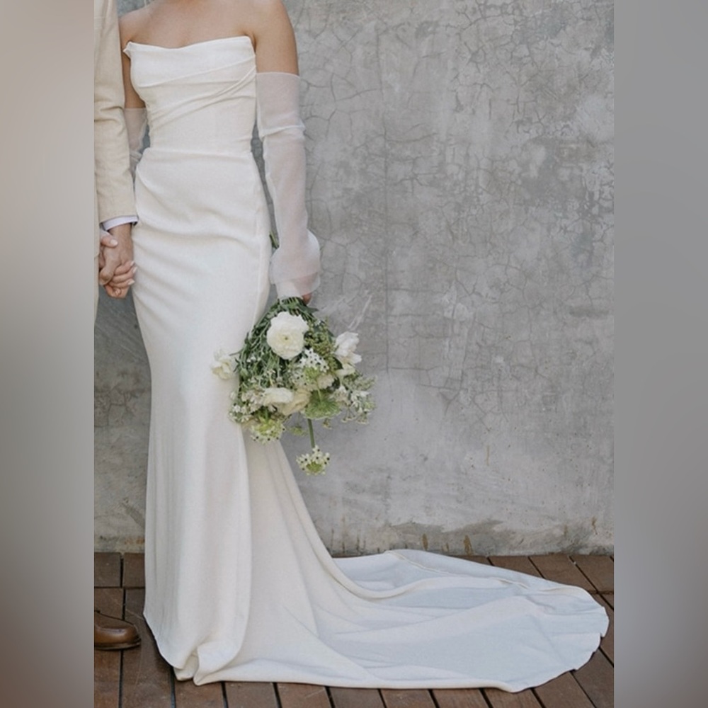 KYHA two piece wedding gown. Chosen Lucia top and Chosen Lucia skirt. size 2